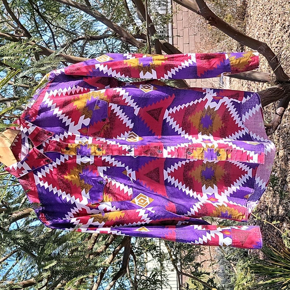 VTG | Southwestern Multicolored Button Down Shirt
